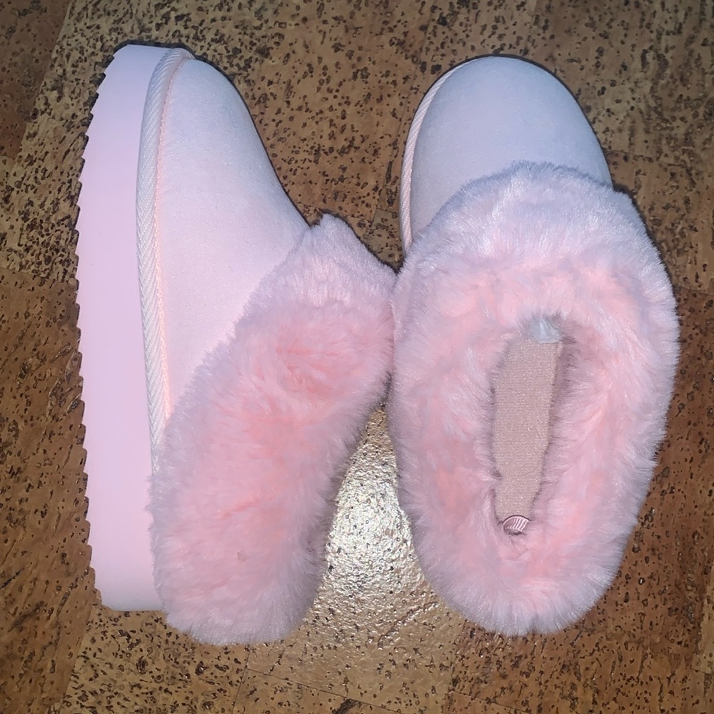 Pink soft platform slippers